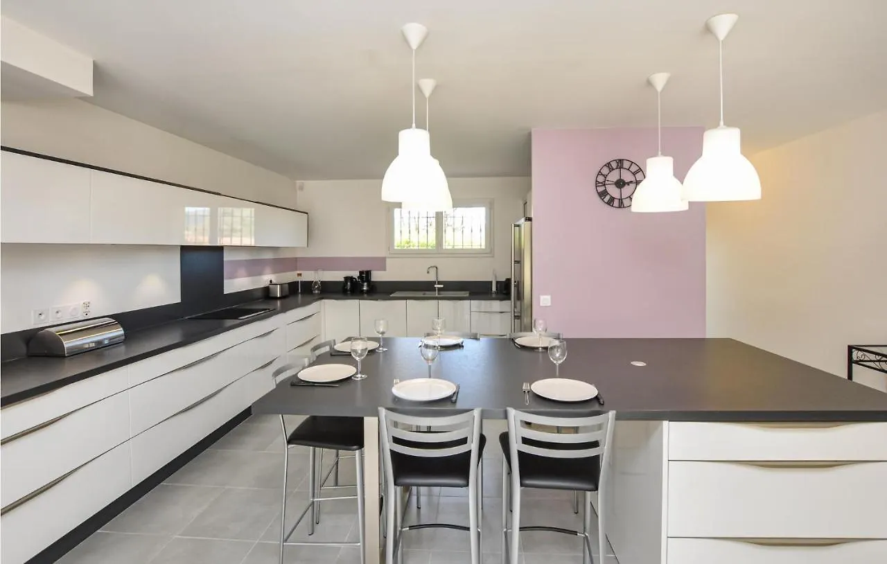 Holiday home Nice Home In Salernes